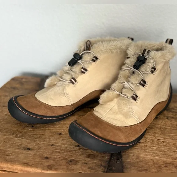 Privo Tan and Brown Winter Boots with Lace-Up Design - Picture 1 of 4